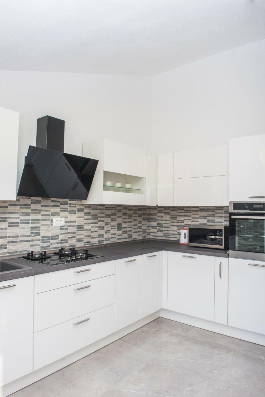 Апартаменты Apartman Franko Гребастика Экстерьер фото